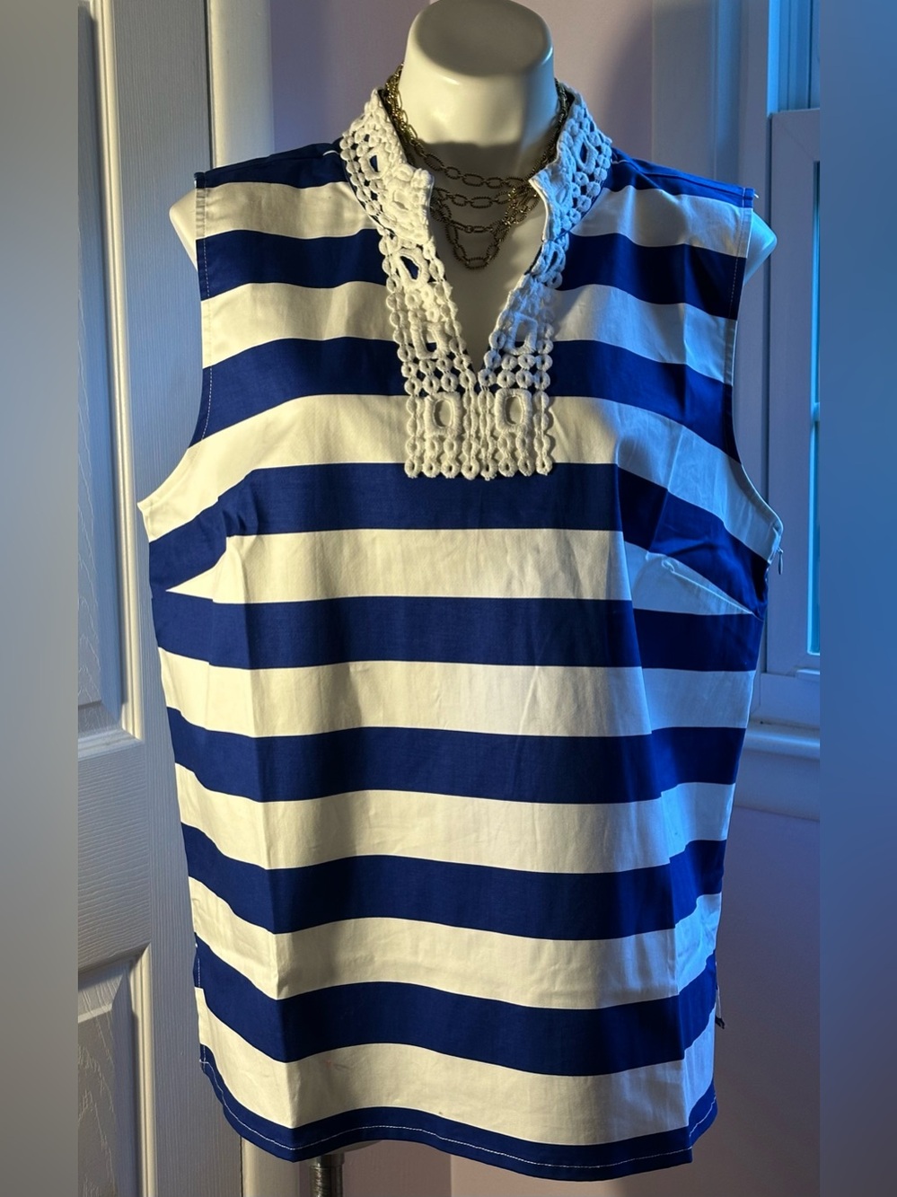 TALBOTS Nautical Sleeveless Blue & White Striped Crochet-Trim Top Sz XL